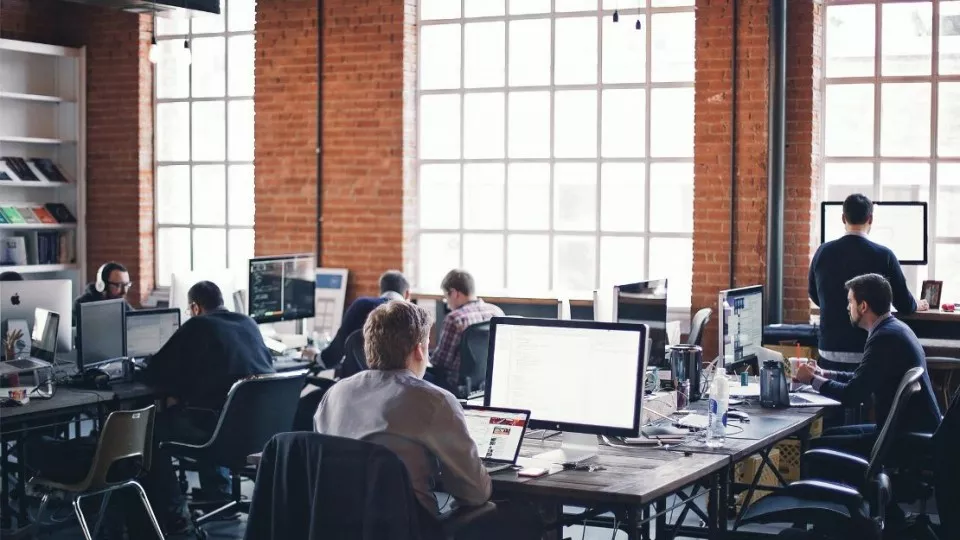 Как выбрать веб-студию в Рославле по кейсам