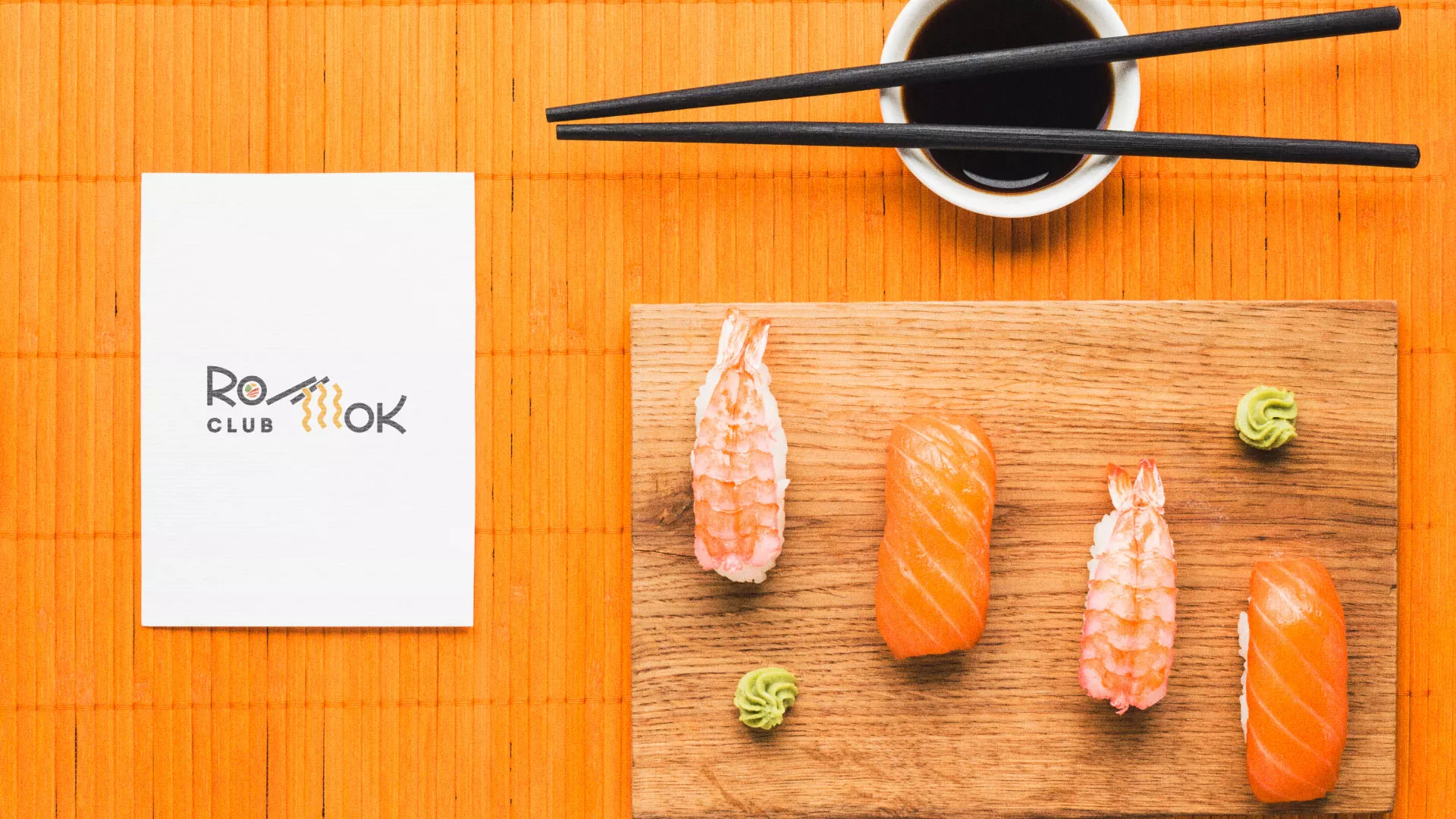 Создание логотипа суши-бара «Roll Wok Club» в Рославле